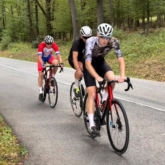 Krupinská cyklistická liga - vedúca skupinka pretekárov